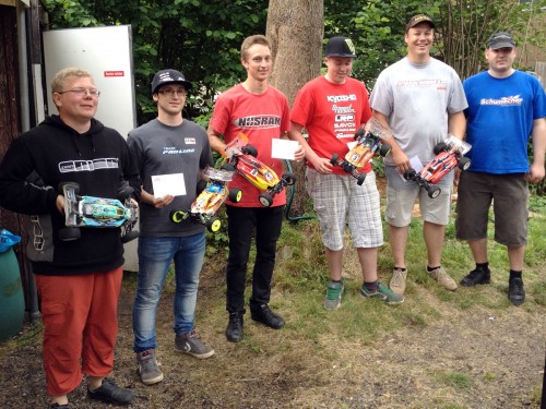 Patrick Hofer - Team Associated - Wins 4WD Off Road Swiss Championship round 3 at Obernau